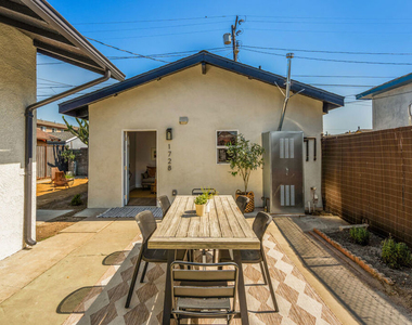 1728 52nd Street - Photo Thumbnail 9