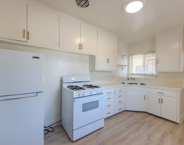 233 E Alameda Avenue - Photo Thumbnail 4