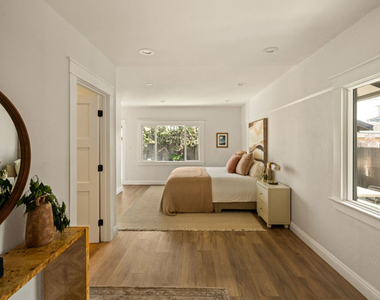 1726 W 52nd Street - Photo Thumbnail 15