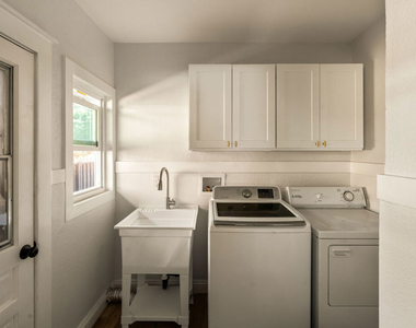 1726 W 52nd Street - Photo Thumbnail 10