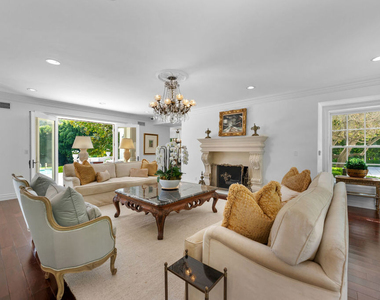 10914 Bellagio Road - Photo Thumbnail 3