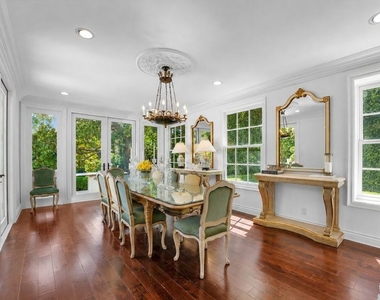 10914 Bellagio Road - Photo Thumbnail 6