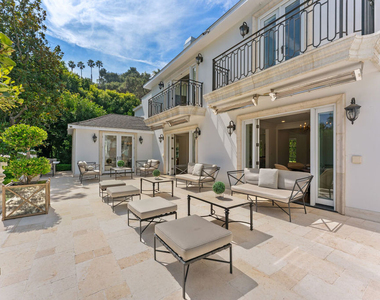 10914 Bellagio Road - Photo Thumbnail 16