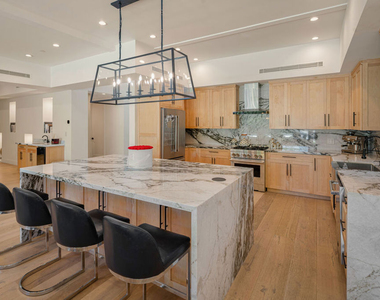 16740 Otsego Street - Photo Thumbnail 6