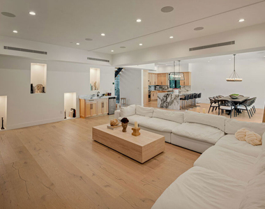 16740 Otsego Street - Photo Thumbnail 12
