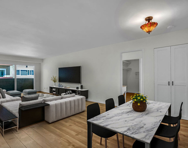 620 N Kenwood Street - Photo Thumbnail 2