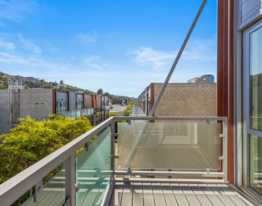 3450 Cahuenga Boulevard - Photo Thumbnail 24