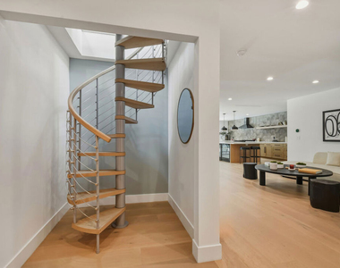 3721 Woodcliff Road - Photo Thumbnail 23