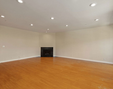 923 Euclid Street - Photo Thumbnail 3