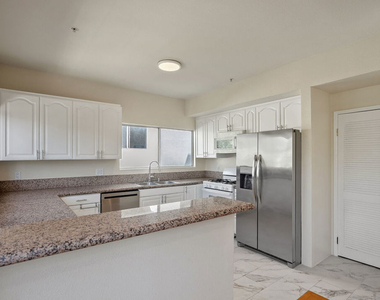 923 Euclid Street - Photo Thumbnail 6