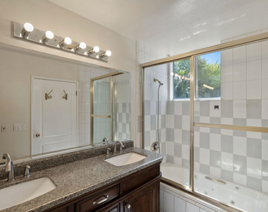 923 Euclid Street - Photo Thumbnail 9