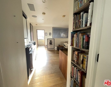 1001 Main Street - Photo Thumbnail 33