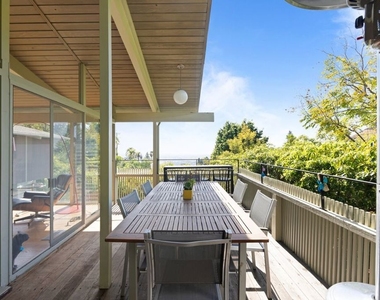 1513 Forest Knoll Drive - Photo Thumbnail 16