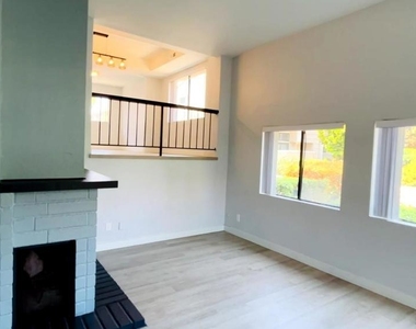 4022 Mahaila Ave - Photo Thumbnail 4