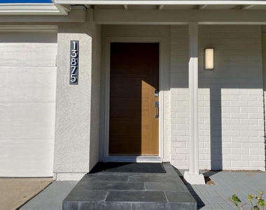 13875 Wayland Grove Court - Photo Thumbnail 3