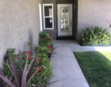 1739 Jasmine - Photo Thumbnail 1