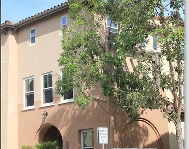 2630 Escala Circle - Photo Thumbnail 11