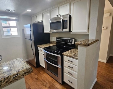 12091 Alta Carmel Ct - Photo Thumbnail 1