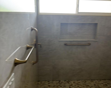 13919 York Avenue - Photo Thumbnail 51