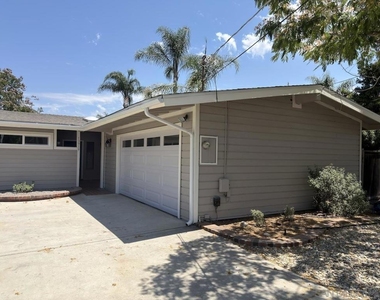 13919 York Avenue - Photo Thumbnail 1