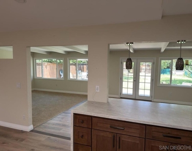 13919 York Avenue - Photo Thumbnail 70