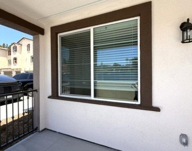 4731 Merida Way - Photo Thumbnail 6