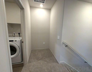 4731 Merida Way - Photo Thumbnail 34