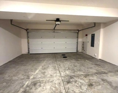 4731 Merida Way - Photo Thumbnail 48