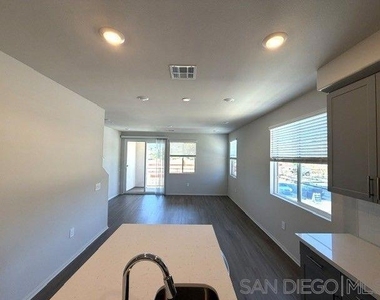 4731 Merida Way - Photo Thumbnail 25