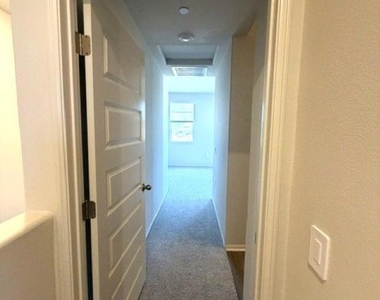4731 Merida Way - Photo Thumbnail 41