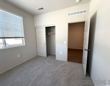 4731 Merida Way - Photo Thumbnail 17