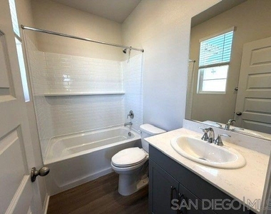 4731 Merida Way - Photo Thumbnail 40