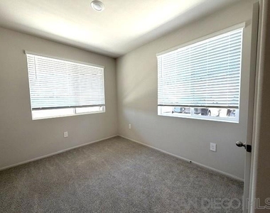 4731 Merida Way - Photo Thumbnail 8