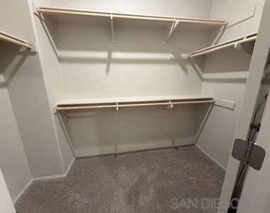 4731 Merida Way - Photo Thumbnail 45