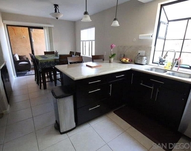8857 Via Andar - Photo Thumbnail 4