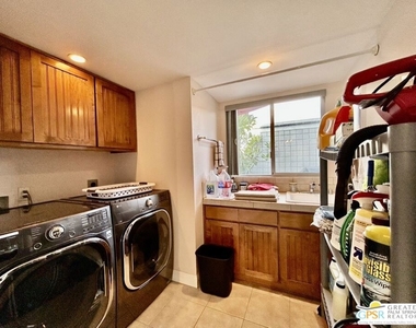 515 Desert Lakes Drive - Photo Thumbnail 31