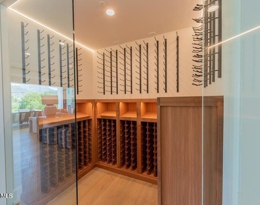 2969 Calbourne Lane - Photo Thumbnail 6