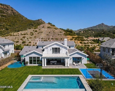 2969 Calbourne Lane - Photo Thumbnail 36