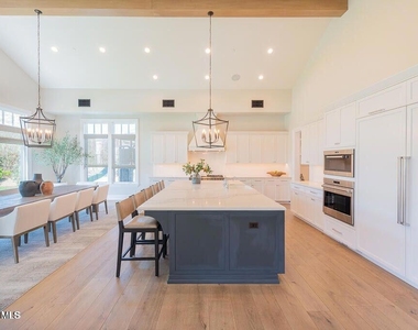 2969 Calbourne Lane - Photo Thumbnail 7