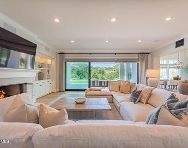 2969 Calbourne Lane - Photo Thumbnail 5