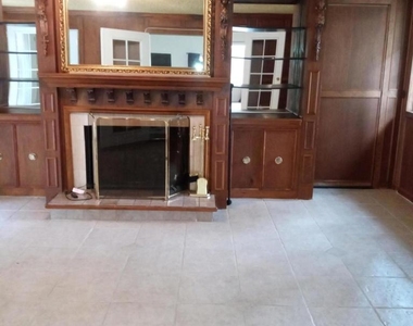 115 Donna Street - Photo Thumbnail 5