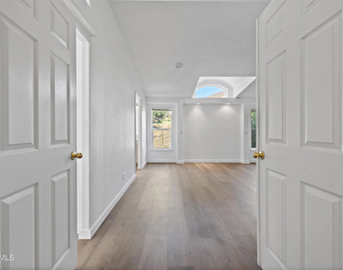 1057 La Loma Avenue - Photo Thumbnail 21