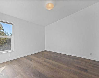 1057 La Loma Avenue - Photo Thumbnail 37