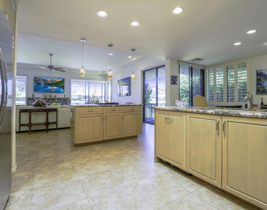 10 Colgate Drive - Photo Thumbnail 9