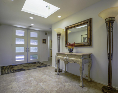 10 Colgate Drive - Photo Thumbnail 2