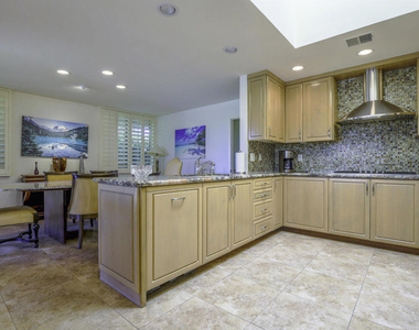 10 Colgate Drive - Photo Thumbnail 12