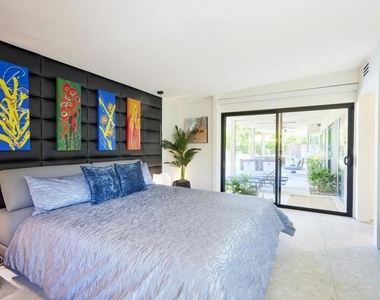 1060 S Paseo De Marcia - Photo Thumbnail 25