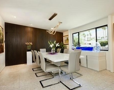 1060 S Paseo De Marcia - Photo Thumbnail 14