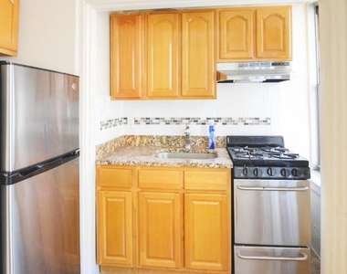 East 38th Street - Photo Thumbnail 4