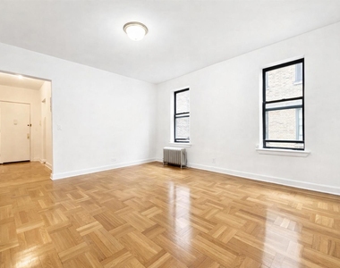 590 Fort Washington Avenue - Photo Thumbnail 1